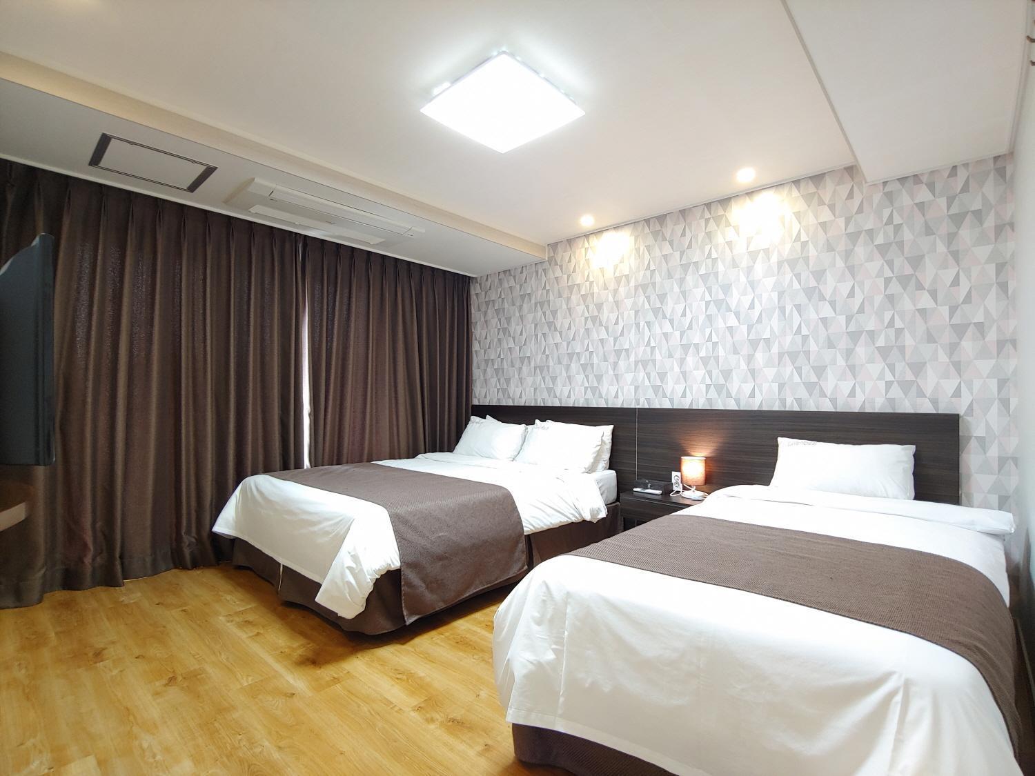 Jeju Lavender Hotel Seogwipo Exterior foto